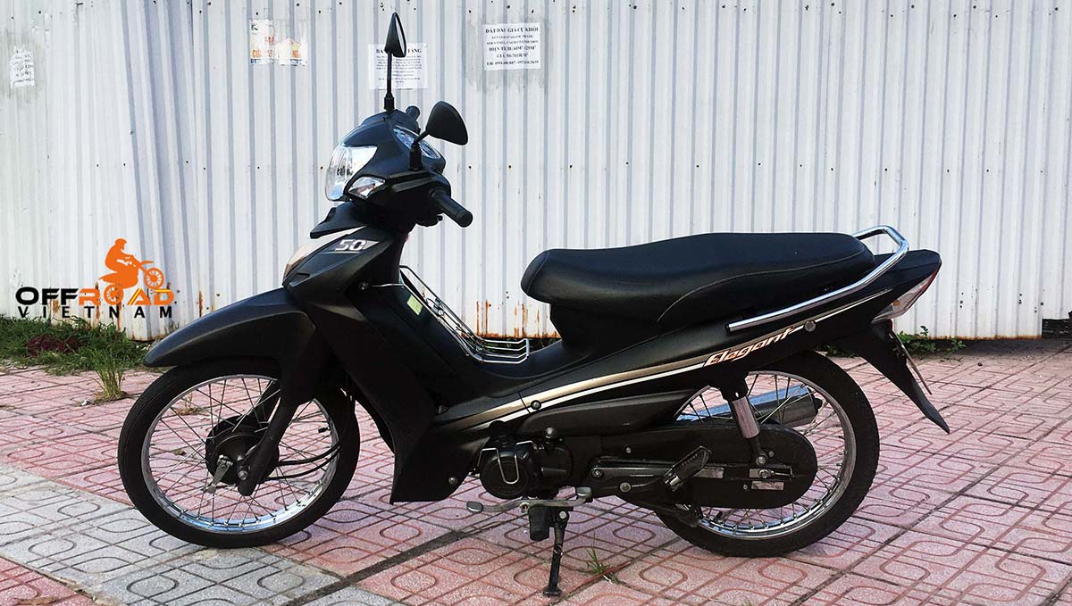 SYM Elegant semi-automatic scooter 50cc 2017 for hire in Hanoi.